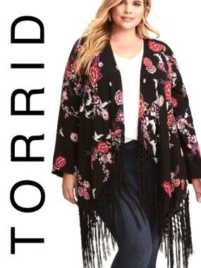 🌺TORRID Crane Bird Print Floral Print Kimono🌺